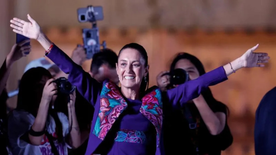 History Mexico Elects First Female President In 200 Years The Crest