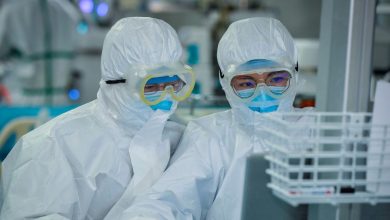 Doctors At Work (PhotoCredit- CNN)