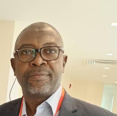 Dr. Tunde Akanni