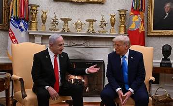 Benjamin Netanyahu and Donald Trump in White House