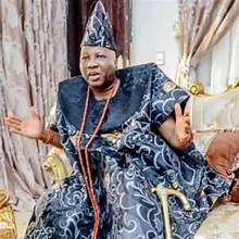 Asiwaju Yinka Fasuyi-1